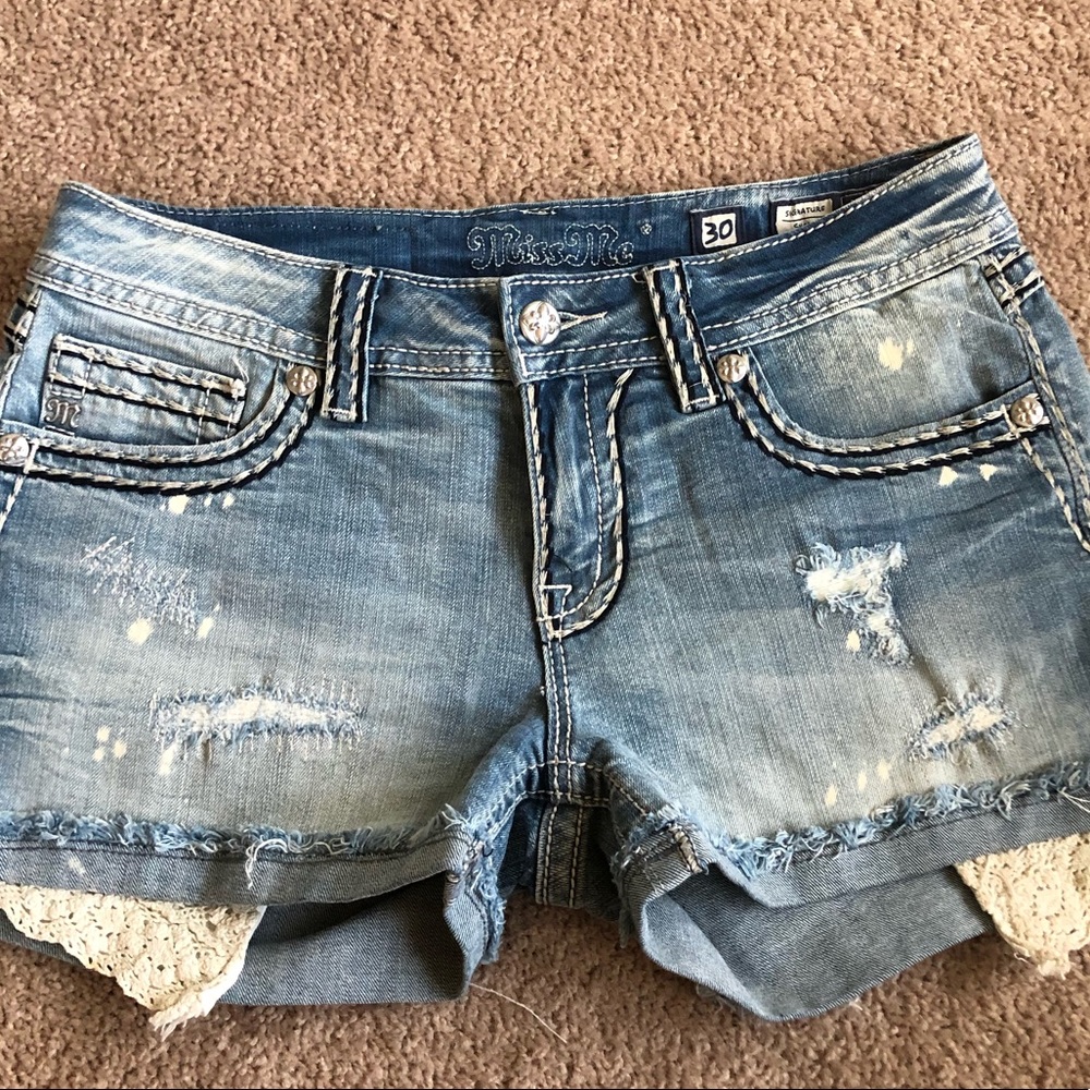 Miss Me Shorts J55014H193